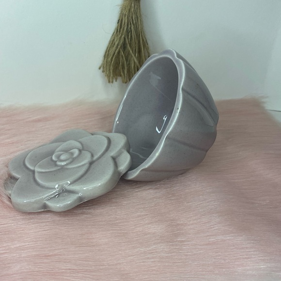 Trinket Box Ceramic 3D Rose Floral Teal Treasure Trinket Jewelry Decor Gift - Picture 3 of 9